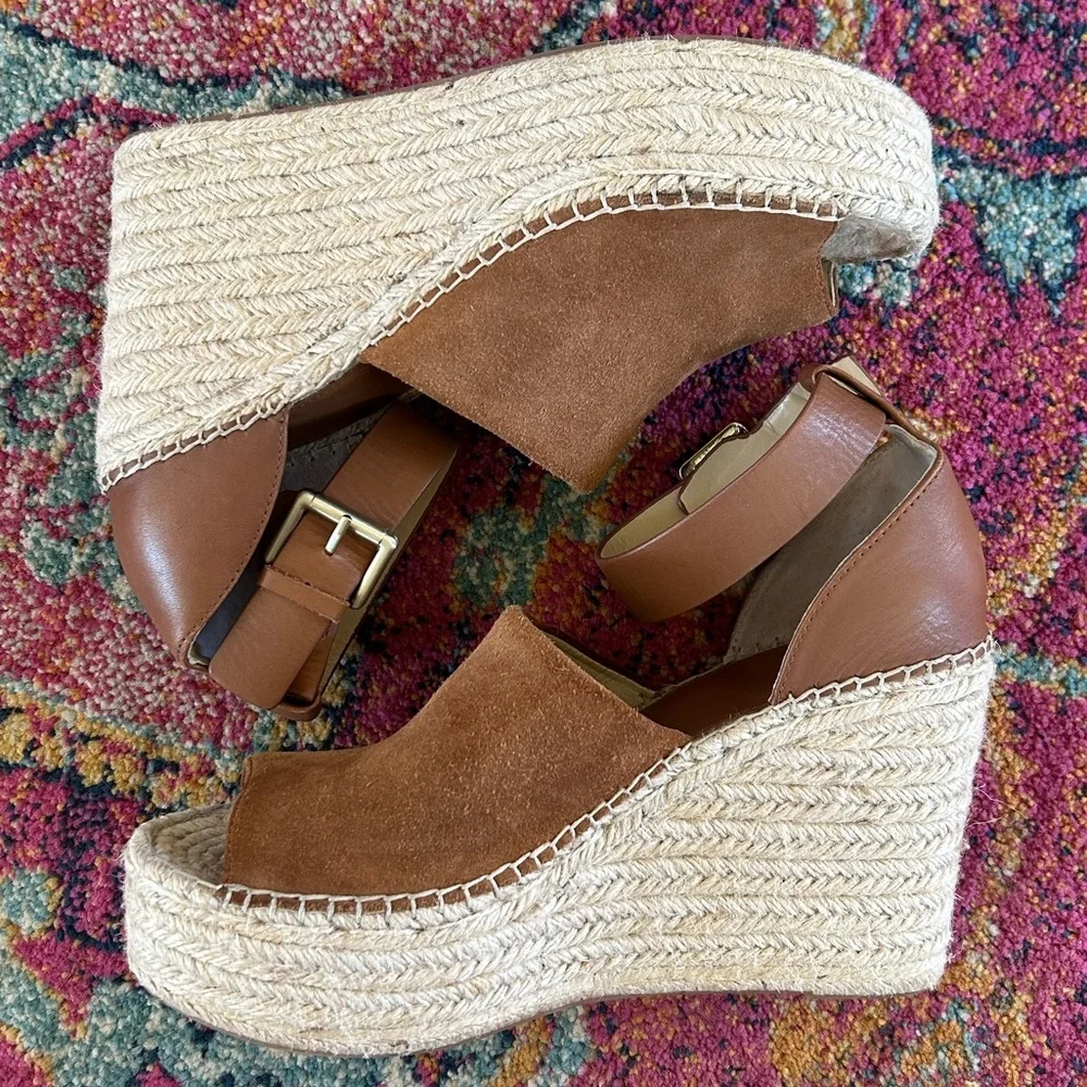 Marc Fisher toe leather size